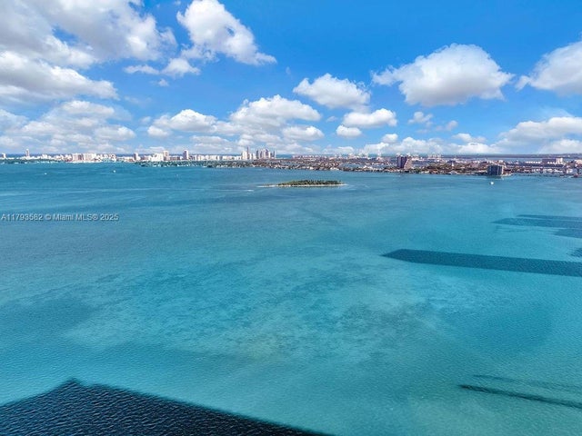 2 of 53 - 650 Ne 32nd St 1004, Miami, FL