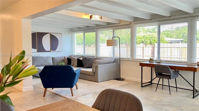 5 of 27 - 737 Ne 16th St, Fort Lauderdale, FL