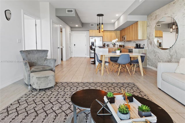 3 of 47 - 3900 Biscayne Blvd N-813, Miami, FL