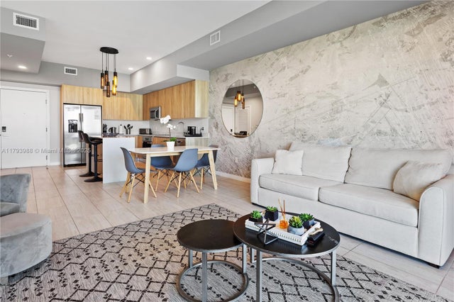 4 of 47 - 3900 Biscayne Blvd N-813, Miami, FL