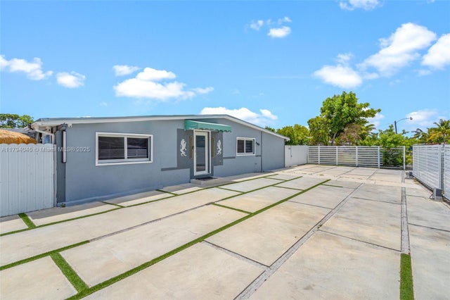 5 of 33 - 280 Nw 184th Ter, Miami Gardens, FL