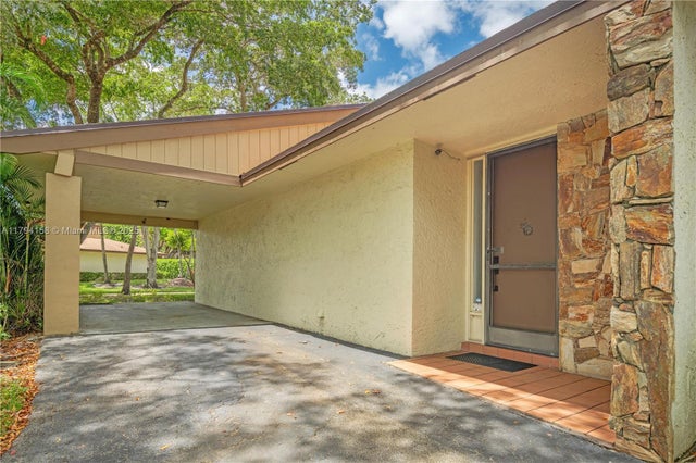 3 of 39 - 8097 Royal Palm Cir, Tamarac, FL