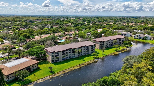 1 of 35 - 2660 N Carambola Cir N 303, Coconut Creek, FL