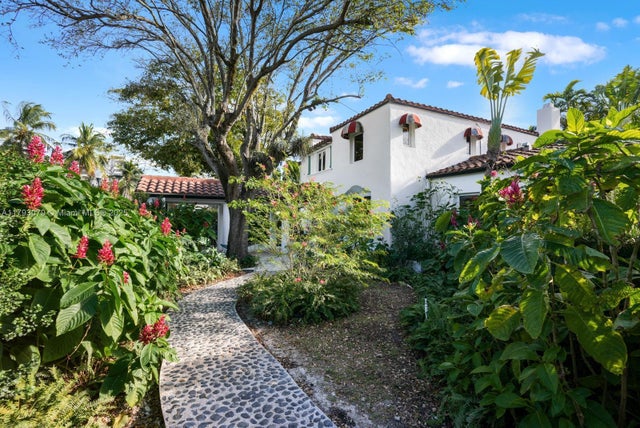5 of 38 - 3026 Flamingo Dr, Miami Beach, FL