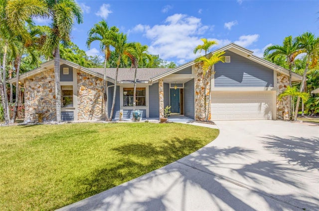 1 of 86 - 16789 98th Way N, Jupiter, FL