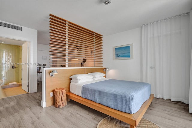 2 of 41 - 6080 Collins Ave 508, Miami Beach, FL