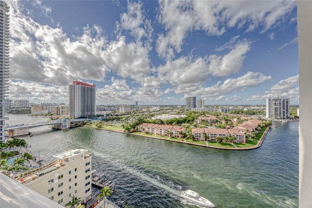 2 of 32 - 3800 S Ocean Drive 1606, Hollywood, FL