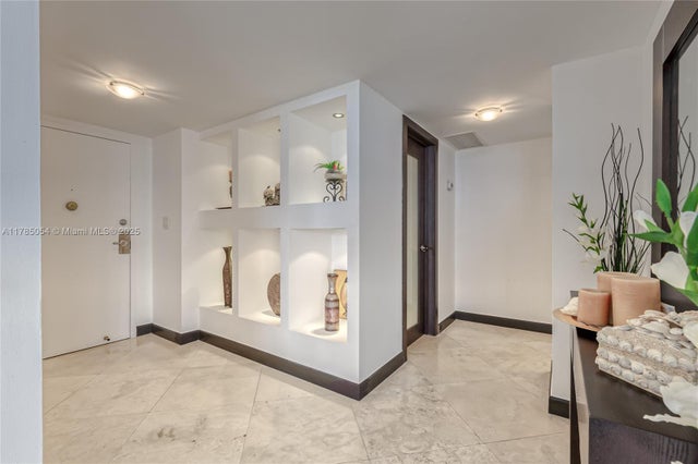 4 of 32 - 3800 S Ocean Drive 1606, Hollywood, FL