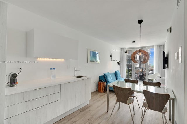 2 of 38 - 6080 Collins Ave 520, Miami Beach, FL