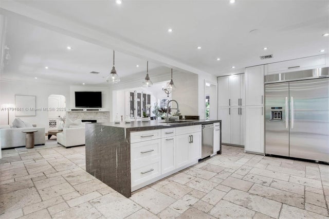 5 of 52 - 1161 Sunset Dr, Coral Gables, FL