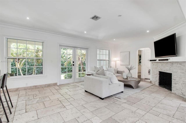 5 of 39 - 1161 Sunset Dr, Coral Gables, FL