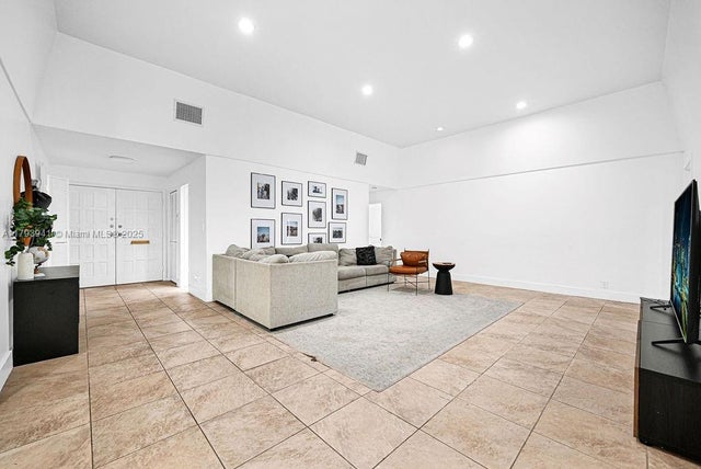 5 of 45 - 3501 Keyser Ave 43, Hollywood, FL
