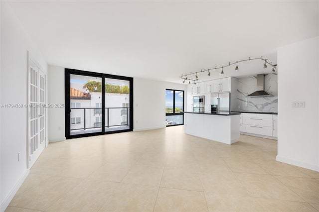 2 of 20 - 1600 S Bayshore Ln 8d, Coconut Grove, FL