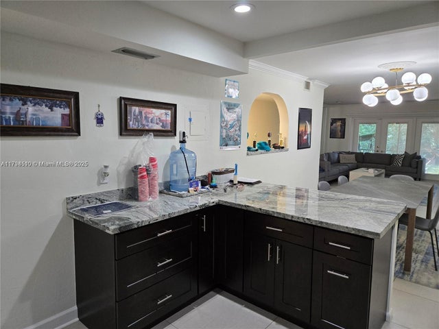 2 of 35 - 295 Jacaranda Dr 20, Plantation, FL