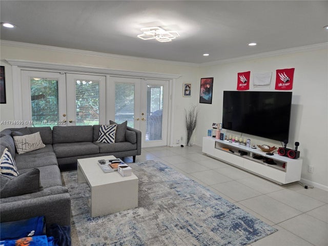 5 of 35 - 295 Jacaranda Dr 20, Plantation, FL