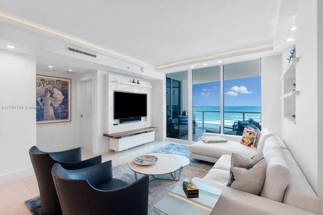 2 of 20 - 3801 Collins Ave 703, Miami Beach, FL
