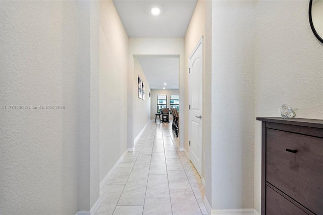 3 of 45 - 2157 S Appleton Cir S 2157, Oakland Park, FL