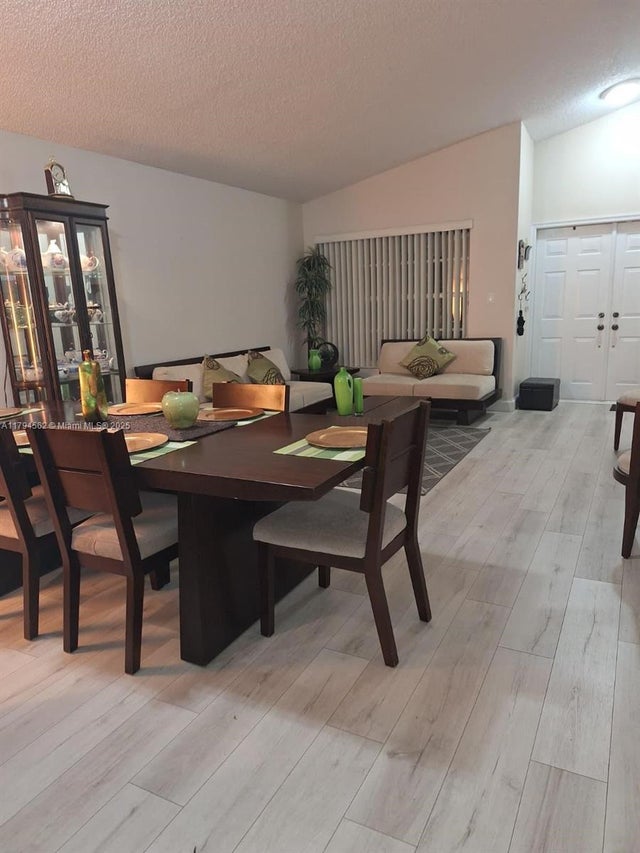 3 of 23 - 20401 Sw 1st St, Pembroke Pines, FL