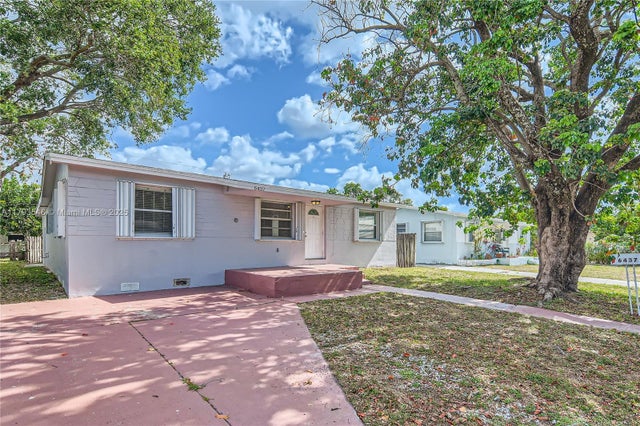 2 of 22 - 6437 Custer St, Hollywood, FL