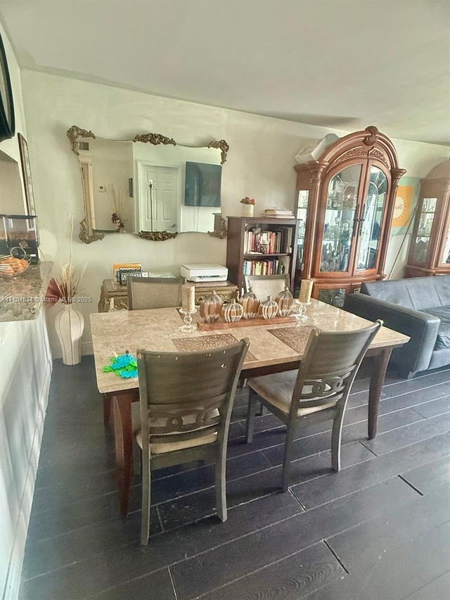 2 of 18 - 488 Nw 165th St Rd B-512, Miami, FL