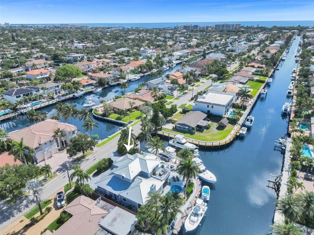 3 of 48 - 2340 Ne 48th St, Lighthouse Point, FL