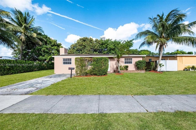1 of 38 - 2821 N 74th Ave, Hollywood, FL
