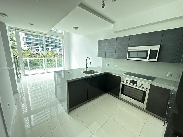 4 of 14 - 1080 Brickell Ave 303, Miami, FL