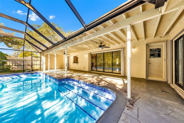 4 of 32 - 9866 Nw 19th St, Coral Springs, FL