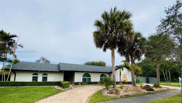 1 of 34 - 8701 Sw 191st St, Cutler Bay, FL