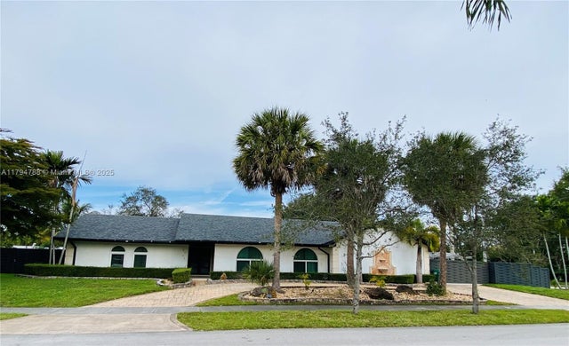 2 of 34 - 8701 Sw 191st St, Cutler Bay, FL