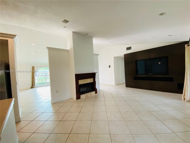 5 of 34 - 8701 Sw 191st St, Cutler Bay, FL