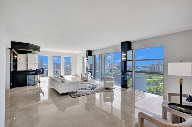 4 of 59 - 20355 Ne 34th Ct 2725, Aventura, FL