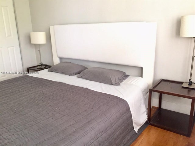 3 of 6 - 1611 Michigan Ave 19, Miami Beach, FL