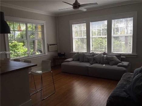 5 of 6 - 1611 Michigan Ave 19, Miami Beach, FL
