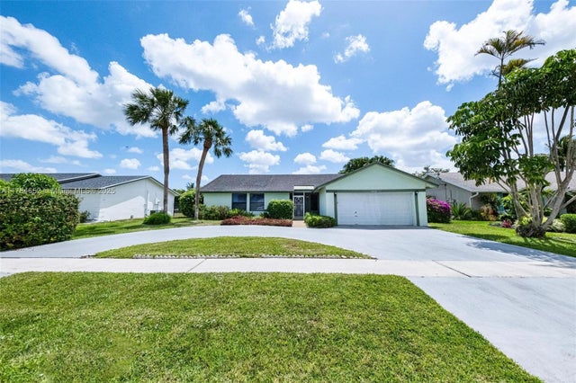 2 of 52 - 19476 Carolina Cir, Boca Raton, FL