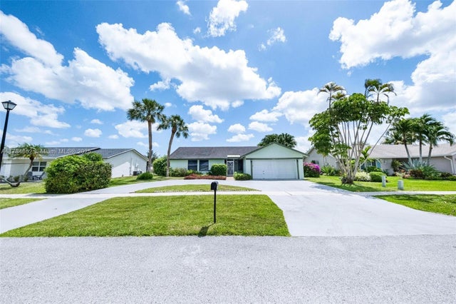 4 of 52 - 19476 Carolina Cir, Boca Raton, FL
