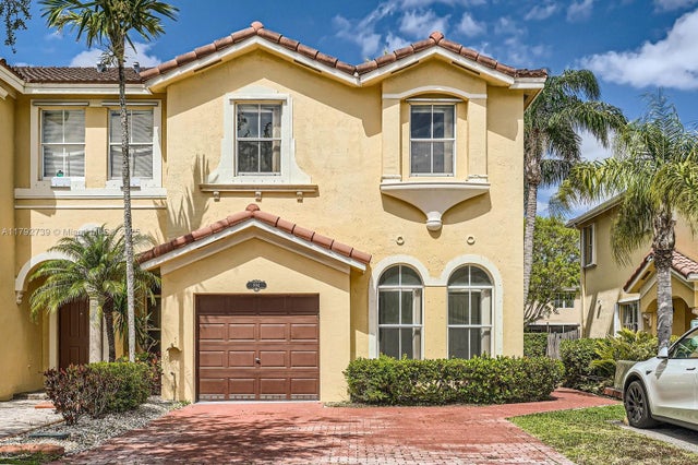 1 of 22 - 894 Sw 151st Pl, Miami, FL