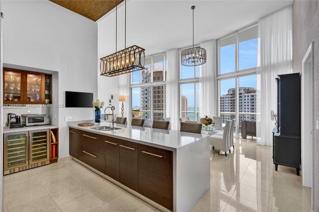 4 of 39 - 465 Brickell Ave 2801, Miami, FL
