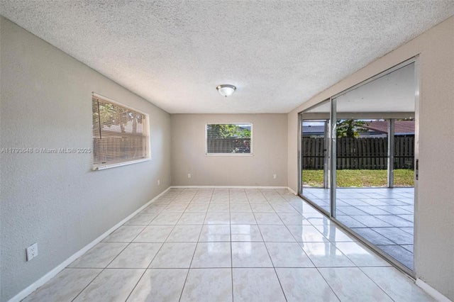 4 of 50 - 9330 Nw 39th St, Sunrise, FL