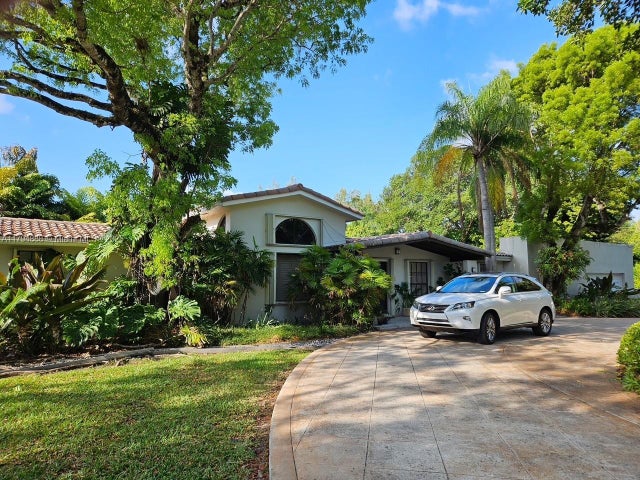 4 of 75 - 6700 Sw 64th St, South Miami, FL