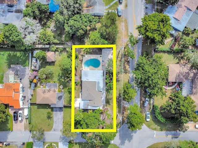 2 of 64 - 12135 Ne 10th Ave, North Miami, FL