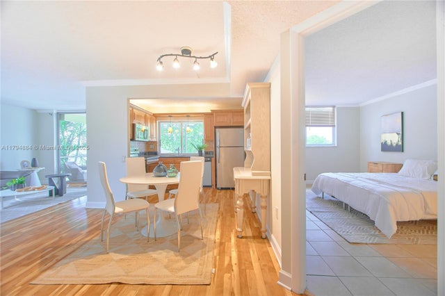5 of 39 - 9150 Lime Bay Blvd 201, Tamarac, FL