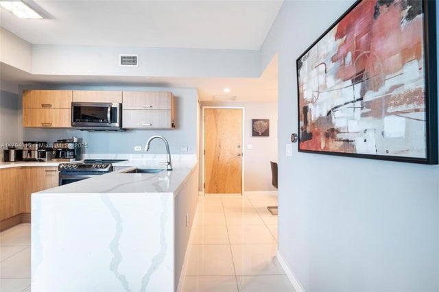 4 of 42 - 350 S Miami Ave 2505, Miami, FL