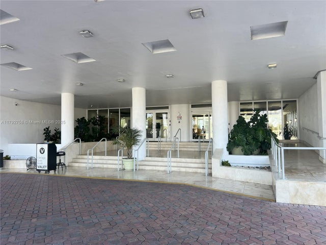 3 of 28 - 5005 Collins Ave 214, Miami Beach, FL