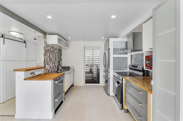 5 of 16 - 517 Ne 38th St 9, Miami, FL