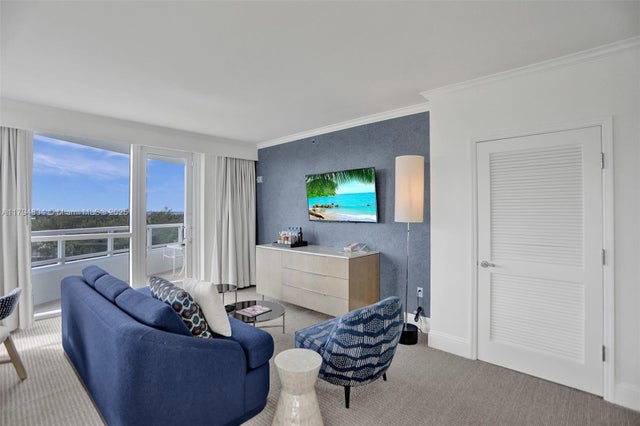 4 of 61 - 4401 Collins Ave 814, Miami Beach, FL