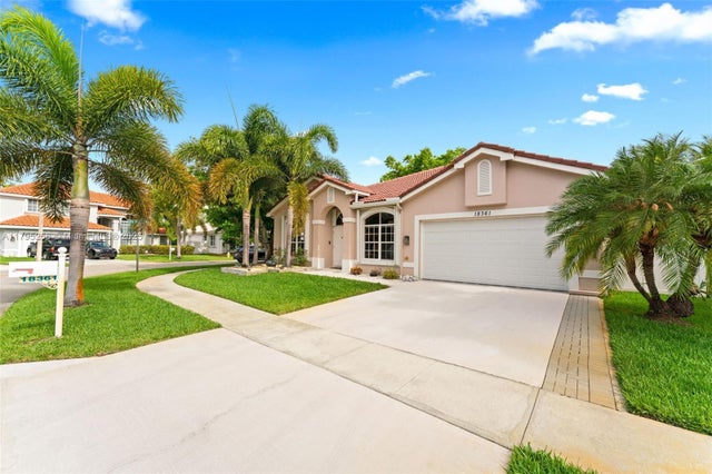 2 of 41 - 18361 Nw 10th St, Pembroke Pines, FL
