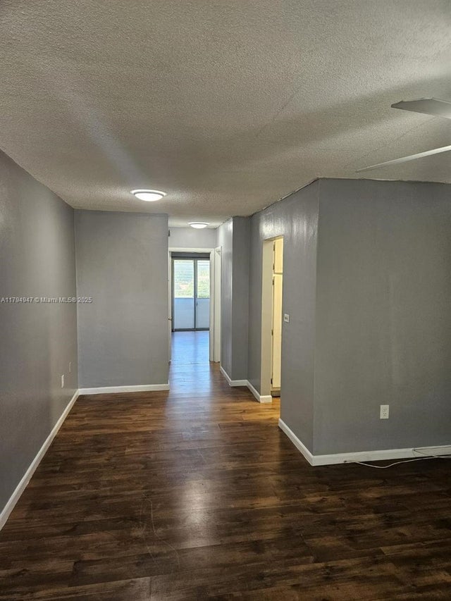2 of 8 - 101 Nw 204th St 32, Miami Gardens, FL