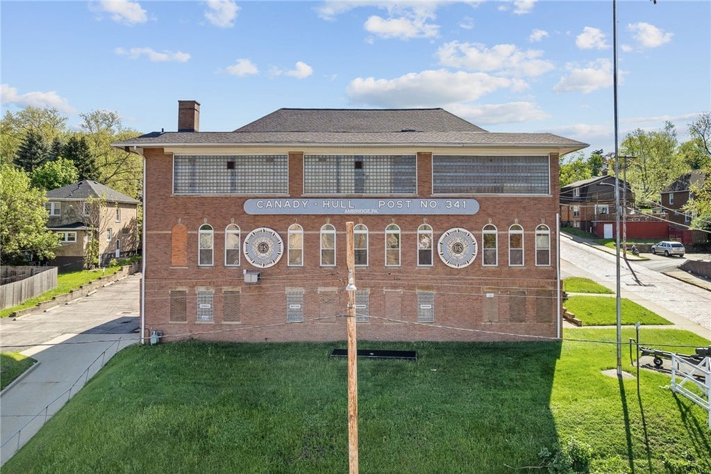 400 Duss Avenue, Ambridge