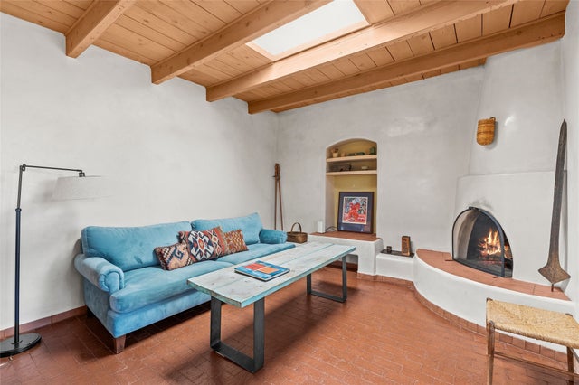 842 W Manhattan Avenue, Santa Fe